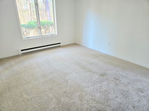 Tiny photo for 3 Acorn Glen #3, Avon, CT 06001 (MLS # 24142210)