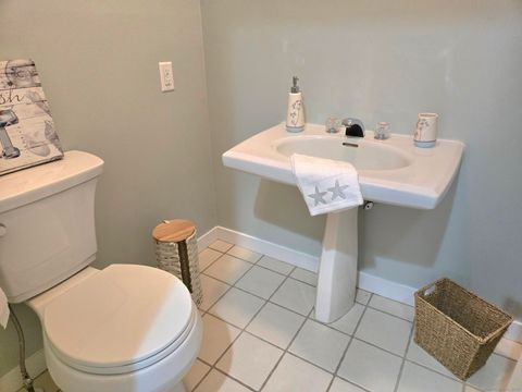 Tiny photo for 3 Acorn Glen #3, Avon, CT 06001 (MLS # 24142210)