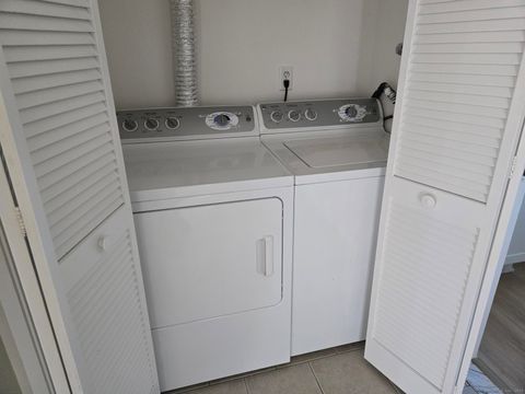 Tiny photo for 3 Acorn Glen #3, Avon, CT 06001 (MLS # 24142210)