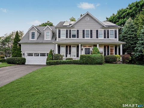 Homes For Sale - 28 Walnut Ridge Lane<br/> Fairfield County, Stamford, CT 06905