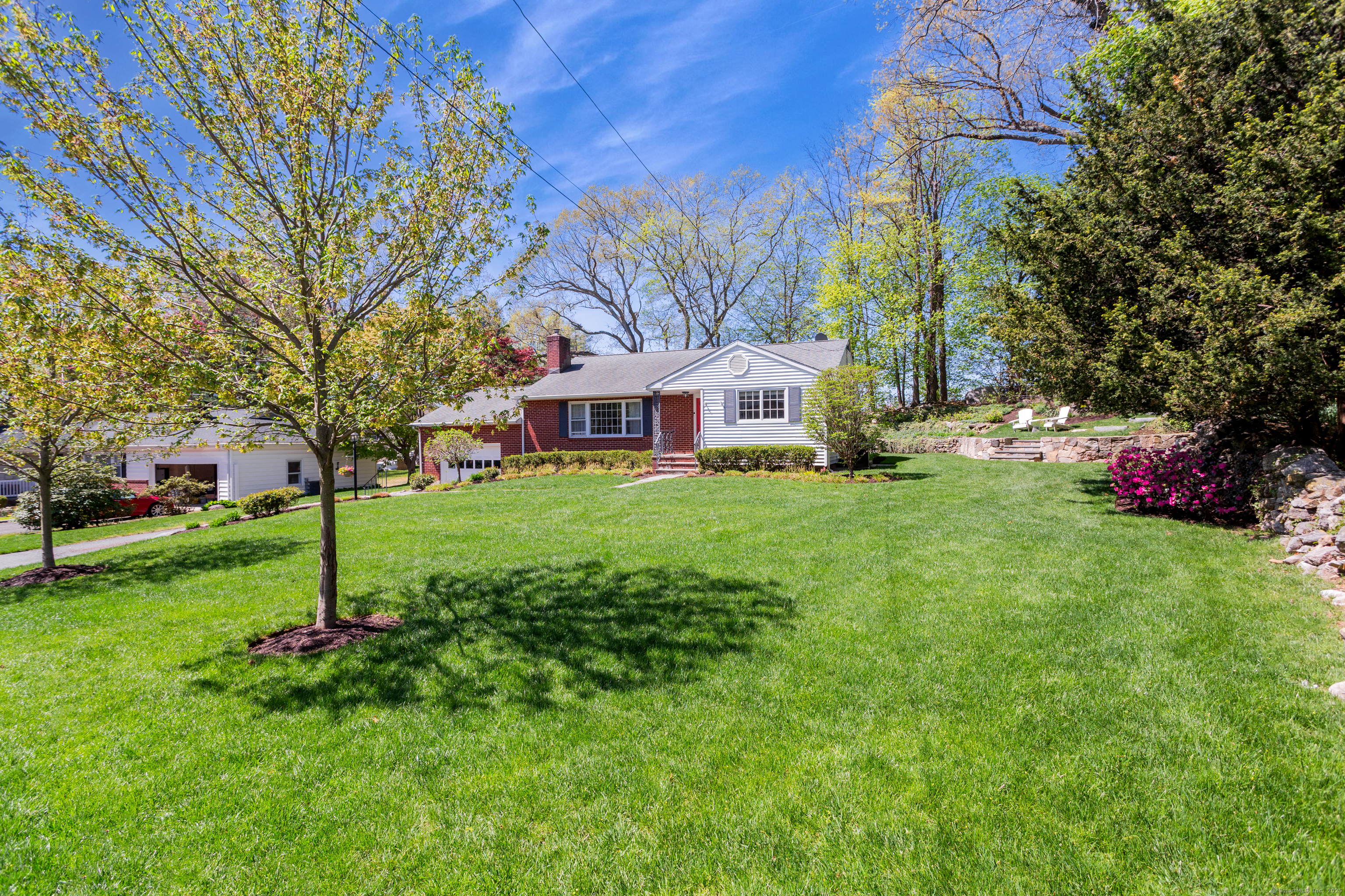 27 Deacon Hill Road, Stamford, Connecticut image 3