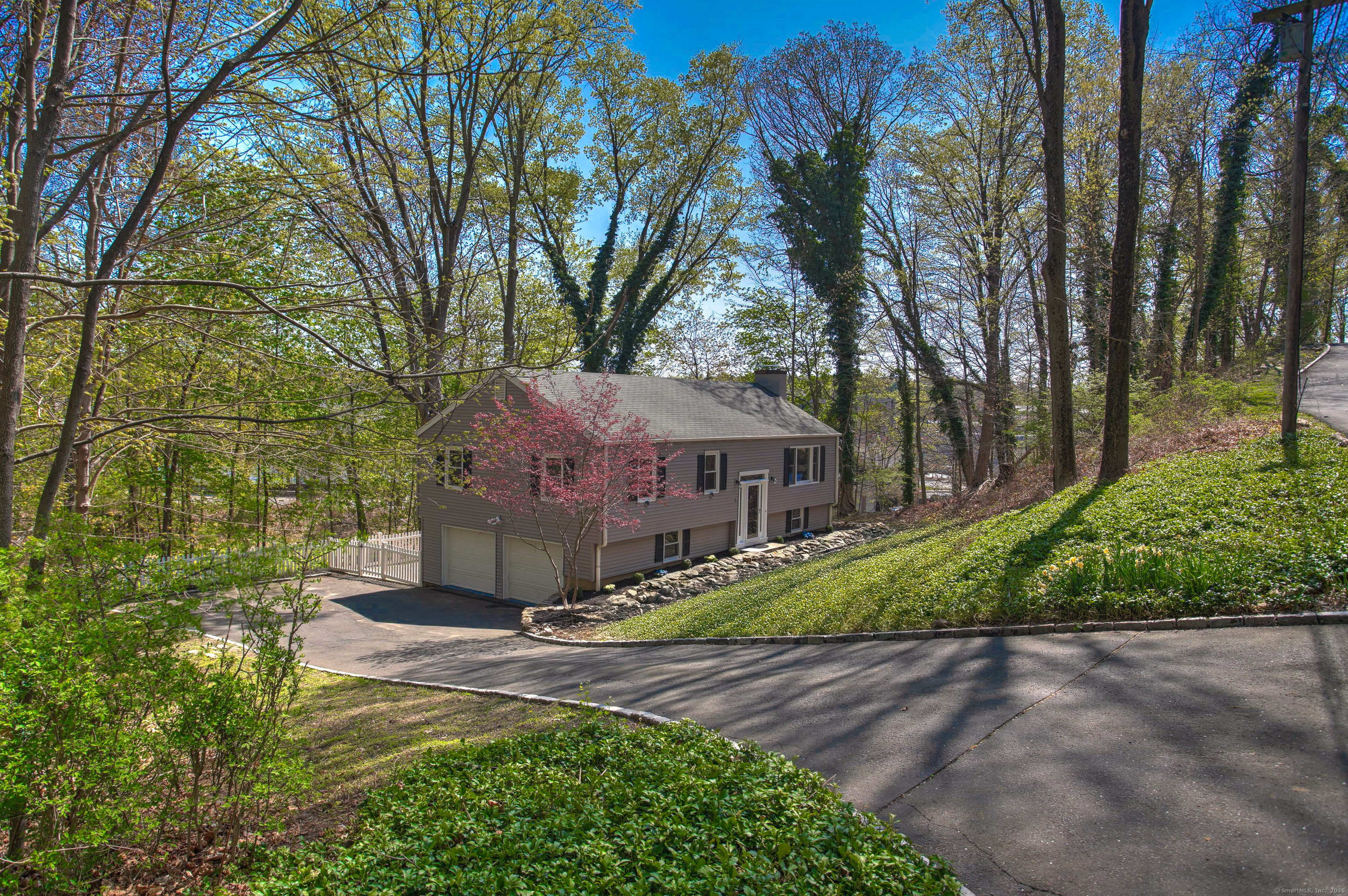 5 Edge Hill Trail, Westport, Connecticut image 1