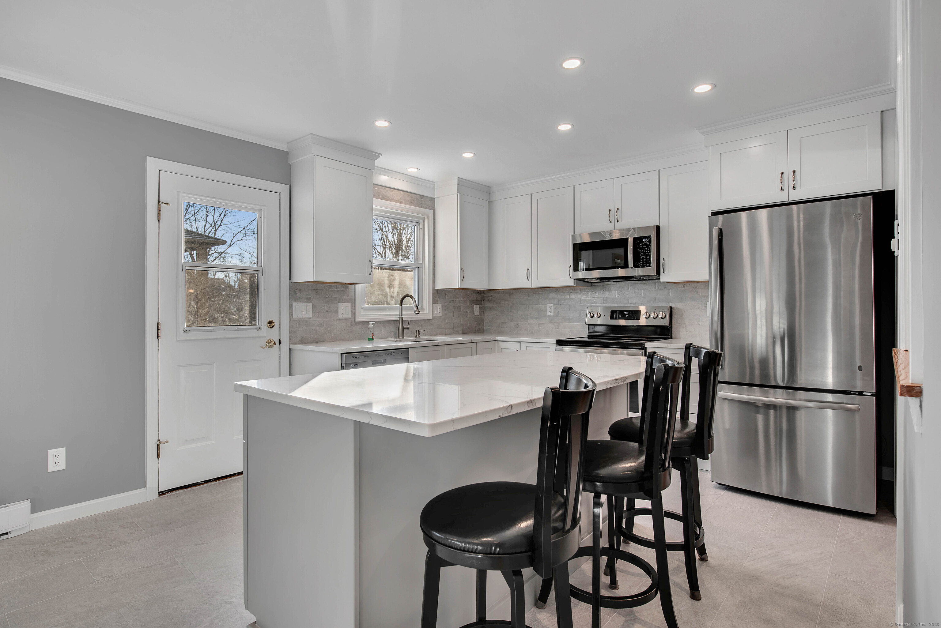 60 Knox Boulevard, Middletown, Connecticut image 2