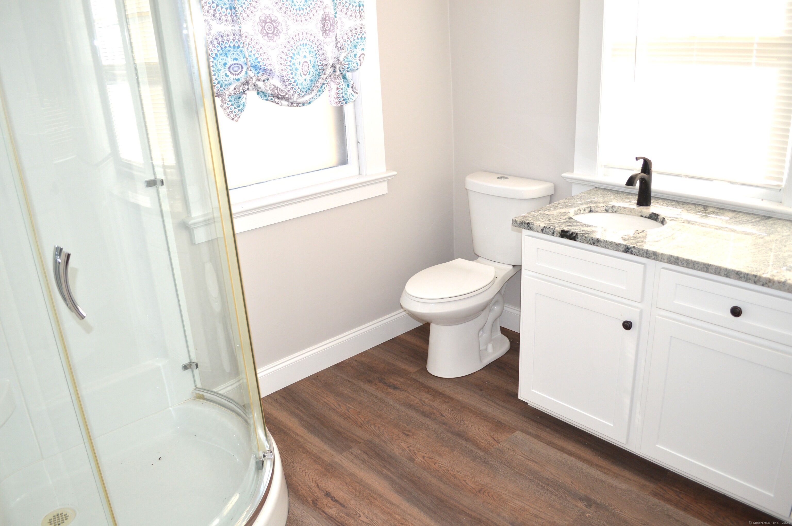 Farmington, Connecticut 06032, United States, 3 Bedrooms Bedrooms, ,2 BathroomsBathrooms,Residential,Pending,38869