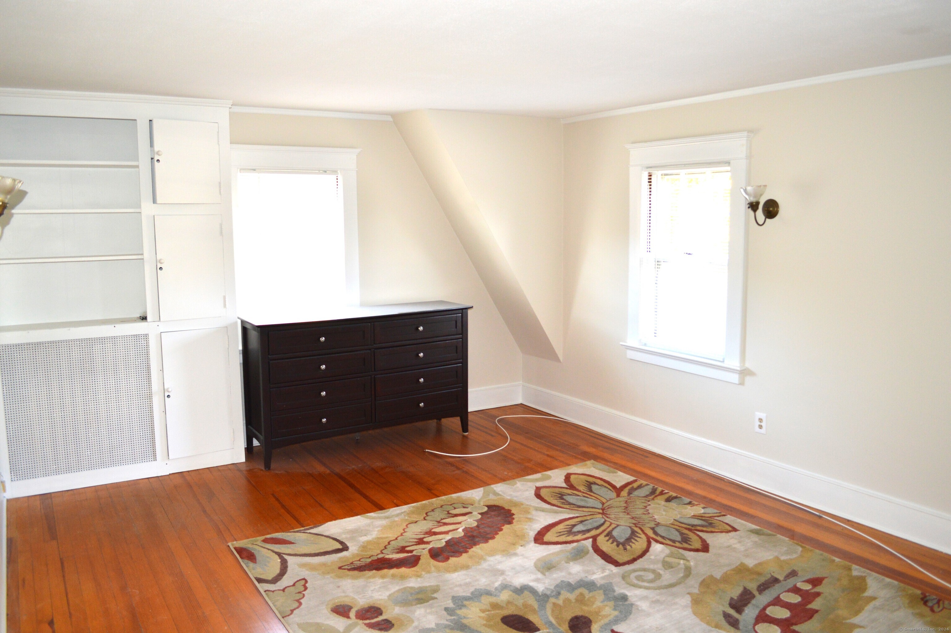 Farmington, Connecticut 06032, United States, 3 Bedrooms Bedrooms, ,2 BathroomsBathrooms,Residential,Pending,38869