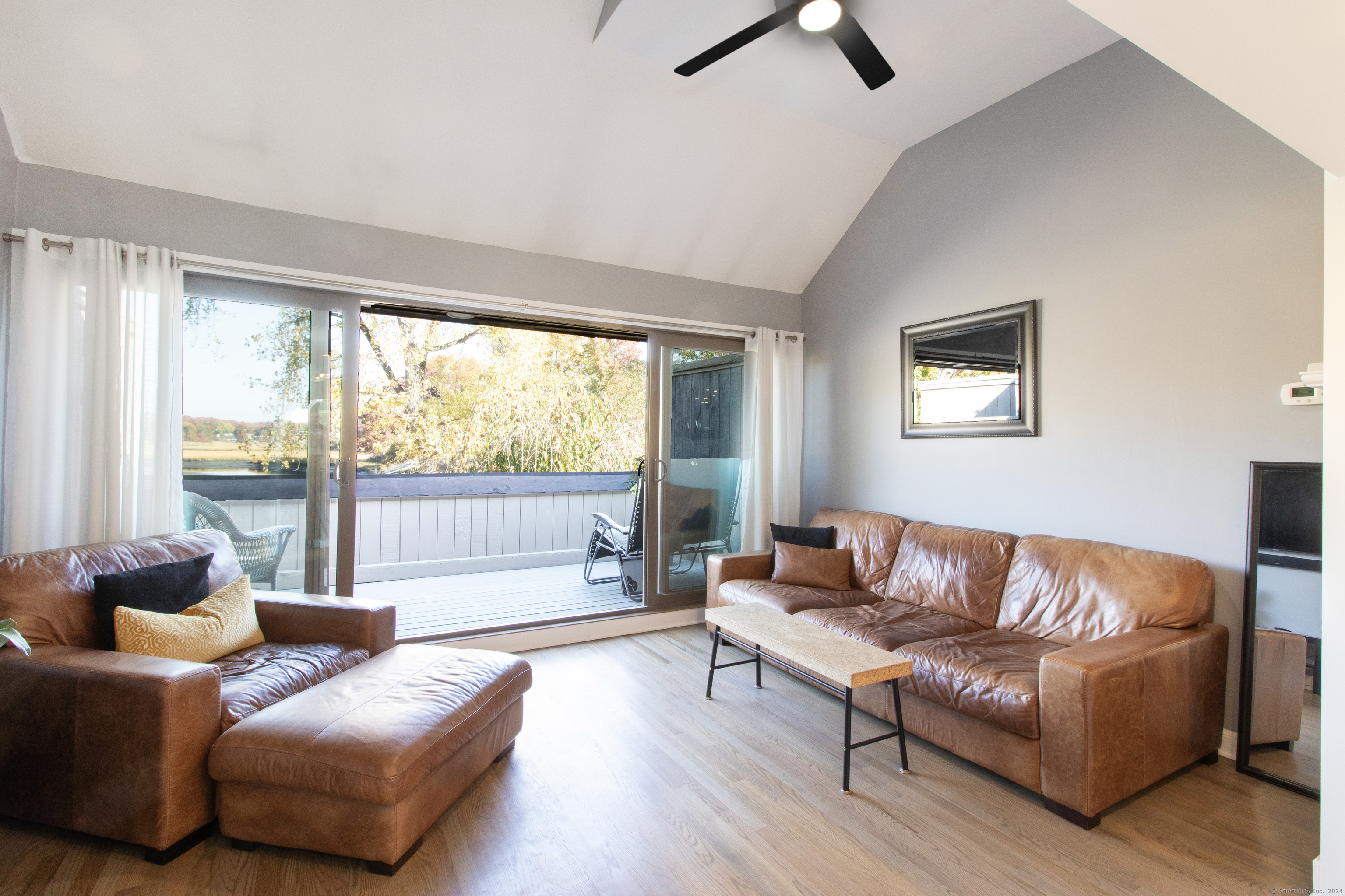 16 Pine Orchard Road APT 33, Branford, Connecticut 250,000, ID