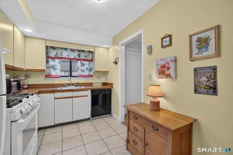 Tiny photo for 30 Brockton Court #30, Beacon Falls, CT 06403 (MLS # 24186825)