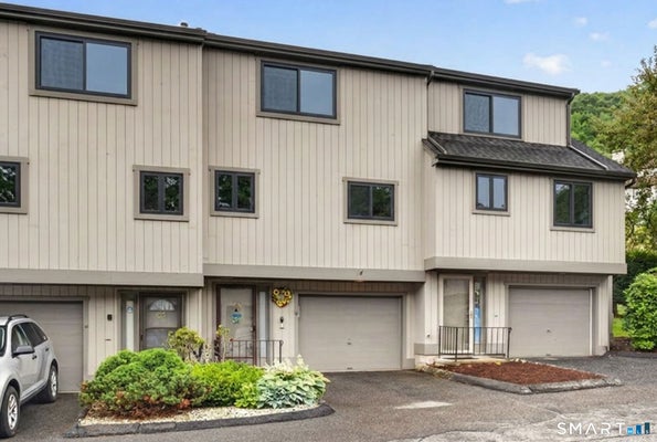 30 BROCKTON CT # 30, BEACON FALLS, CT 06403 - Image 9761d9aedfcb8e541a65cf0e7603b8ac/2882052640