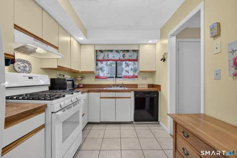 Tiny photo for 30 Brockton Court #30, Beacon Falls, CT 06403 (MLS # 24186825)