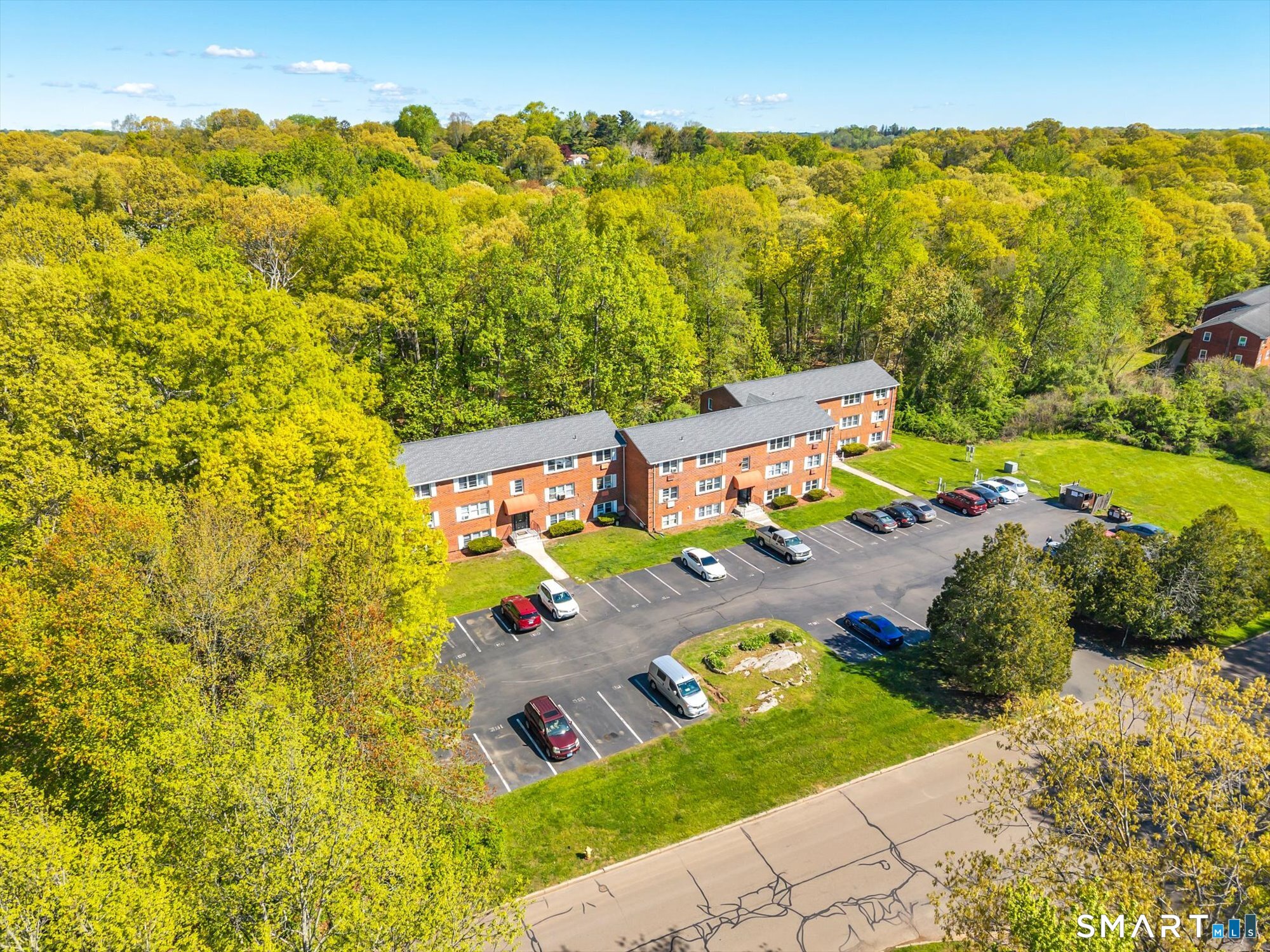 40-44 Briarwood Lane