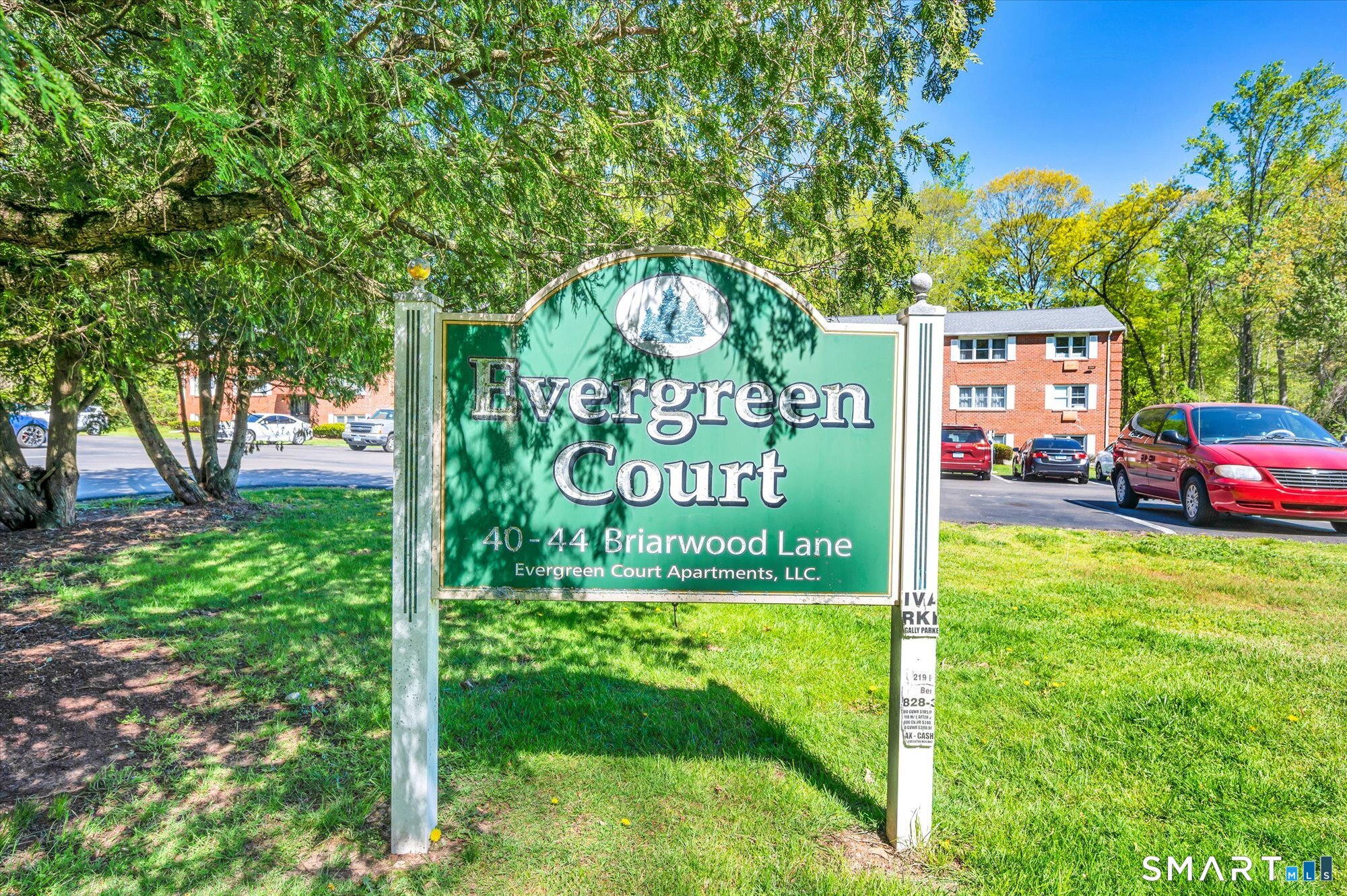 40-44 Briarwood Lane
