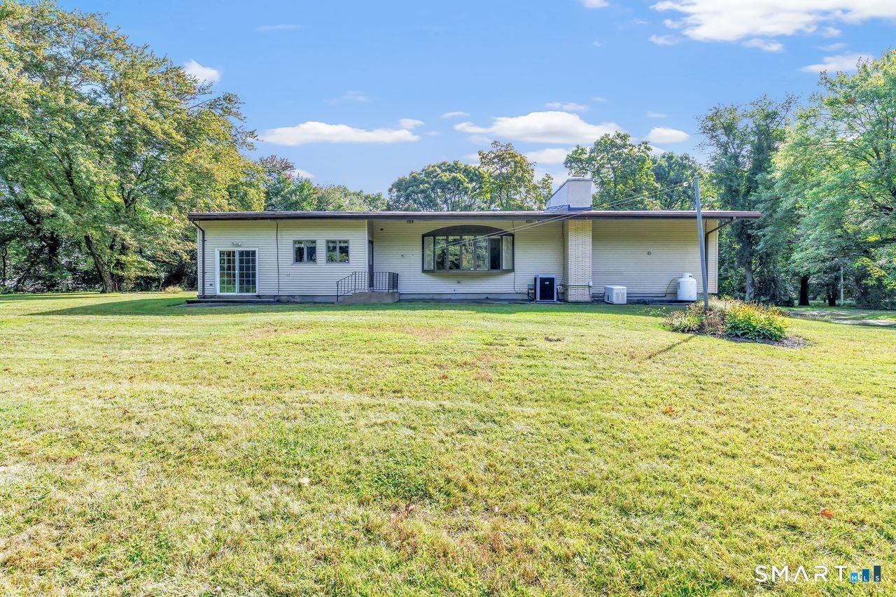 10 Lombard Drive