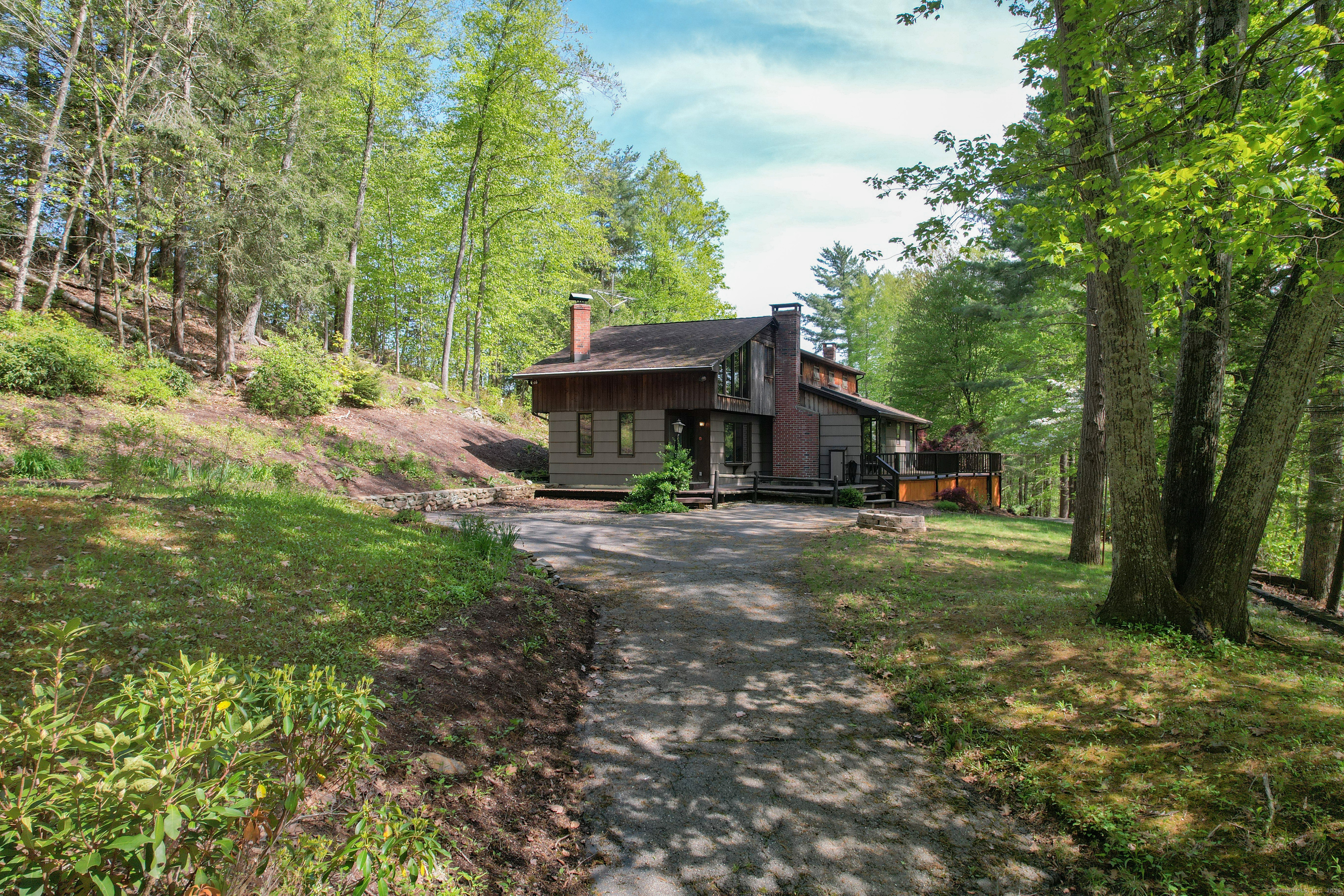 161 Center Hill Road