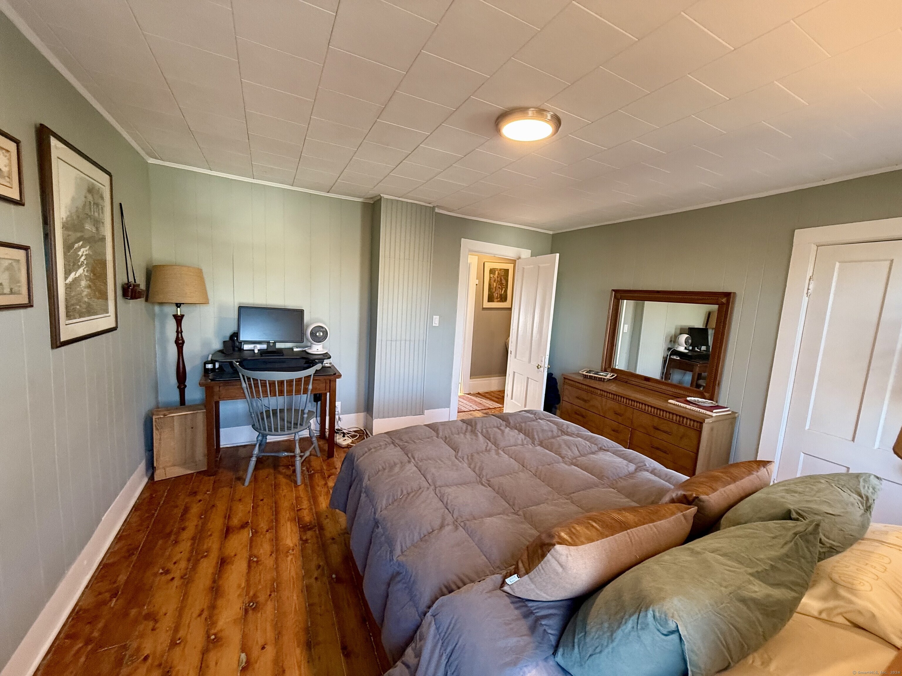 4 Bishop Court, New London, Connecticut image 12