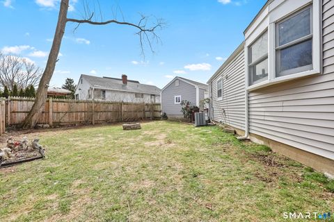 Tiny photo for 5 Sanford Place, Stratford, CT 06615 (MLS # 24159183)