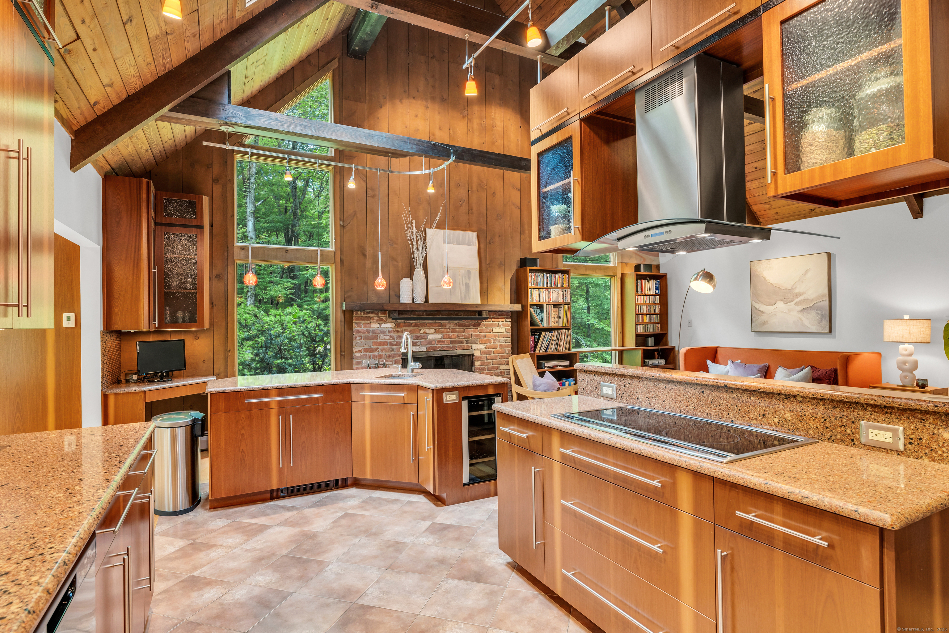 522 Peddlers Road, Guilford, Connecticut image 6