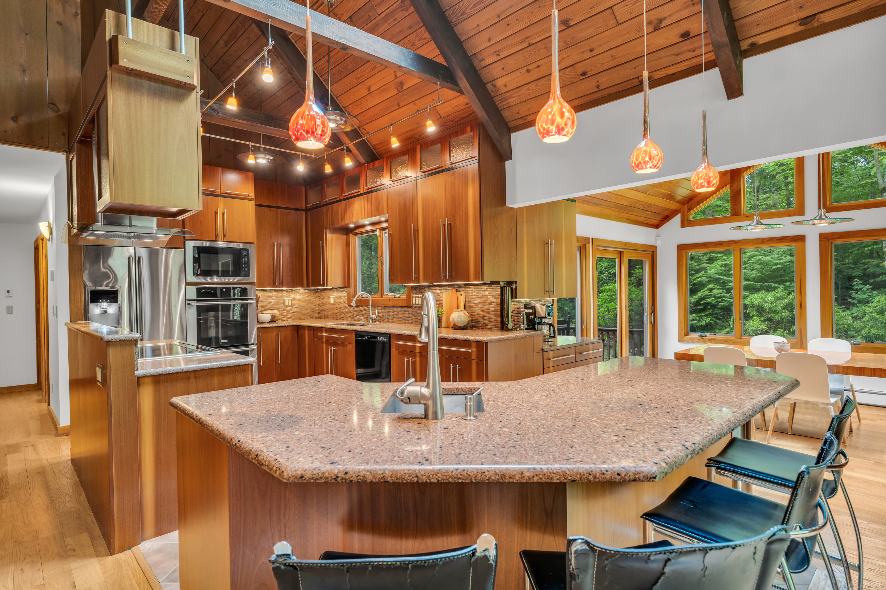 522 Peddlers Road, Guilford, Connecticut image 9