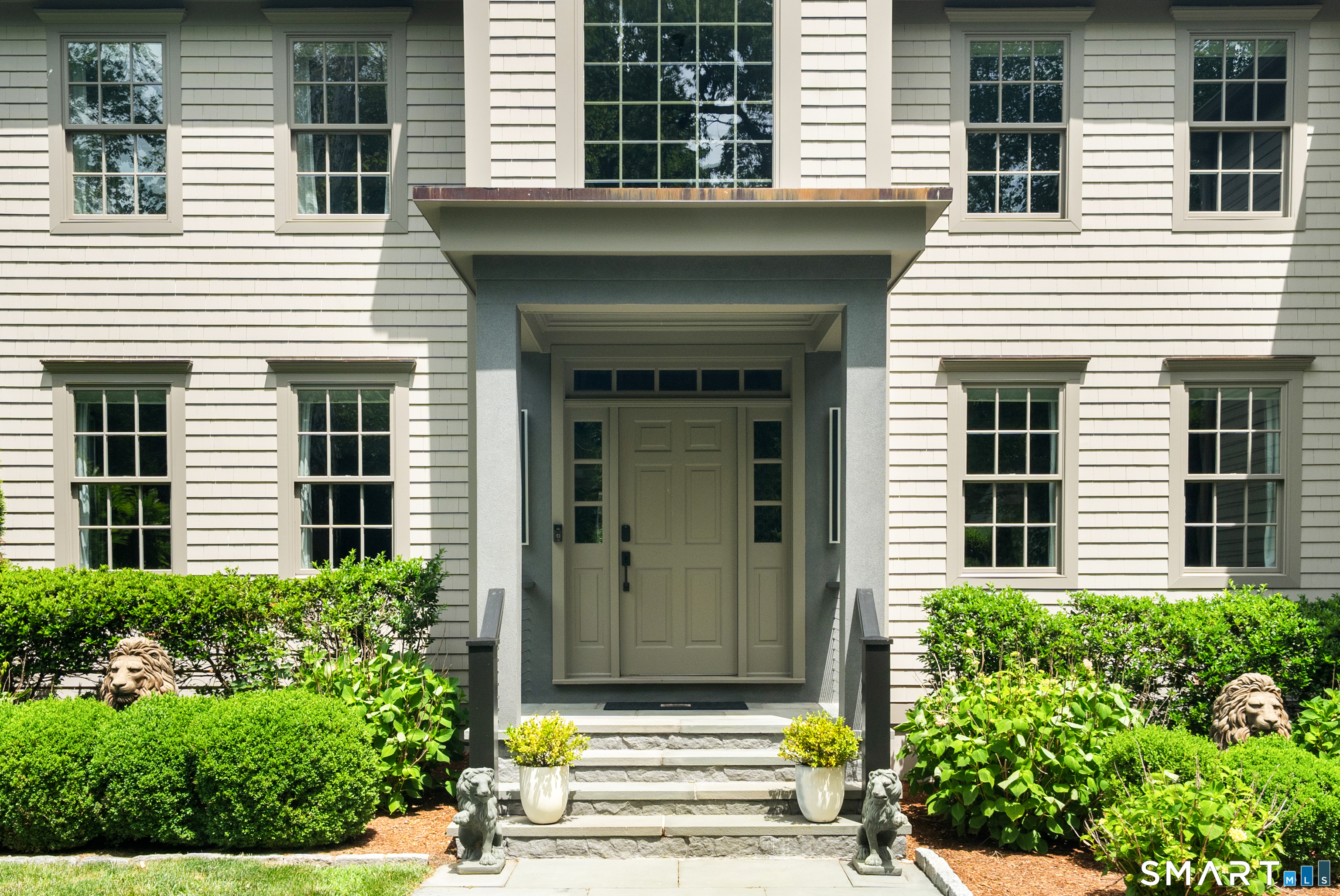 16 Overbrook Lane