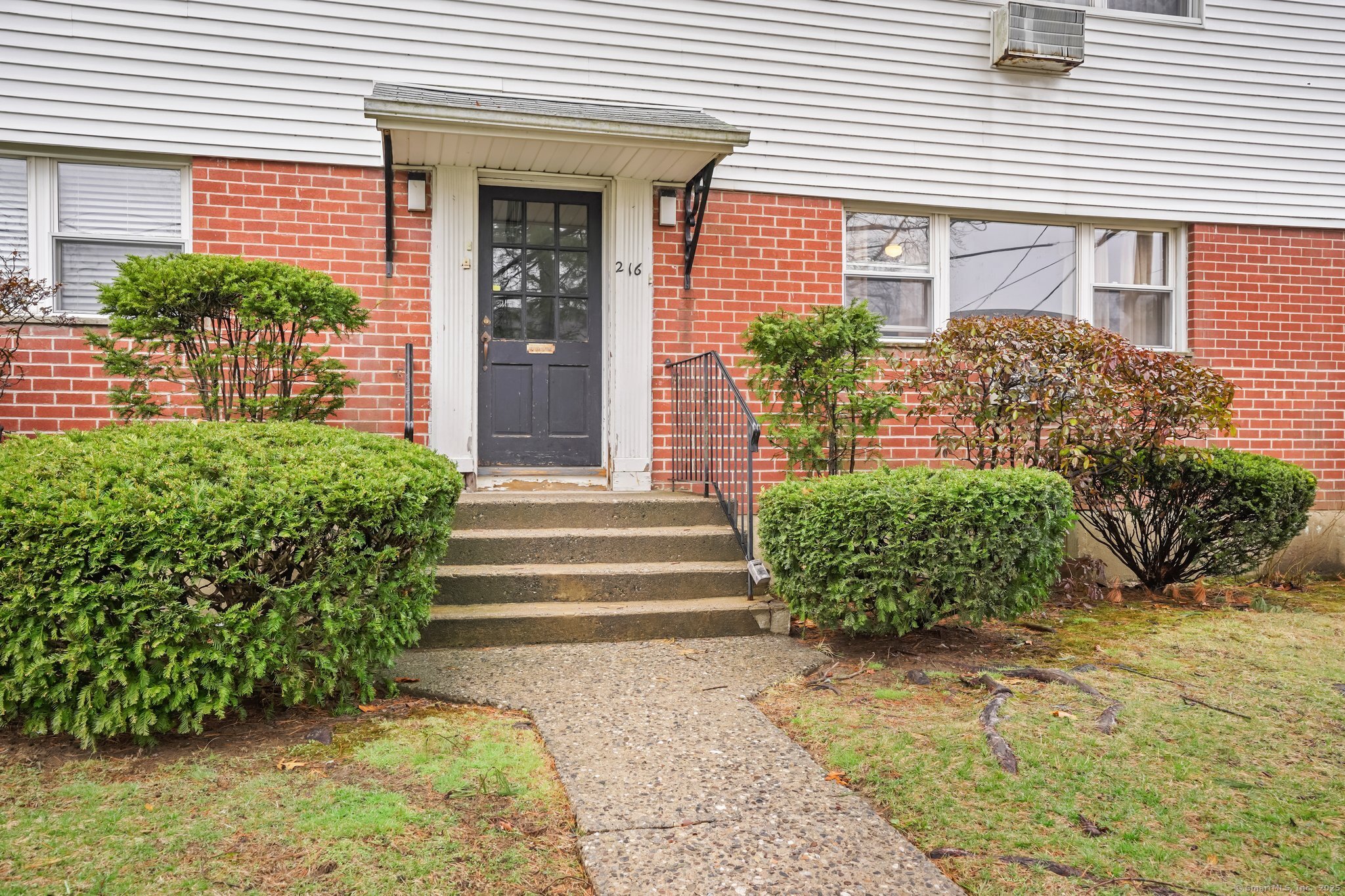 216 Cherry Hill Drive #1B, Bridgeport, Connecticut image 1