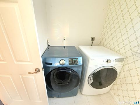 Tiny photo for 4 Hill Court #B, Norwalk, CT 06850 (MLS # 24150841)