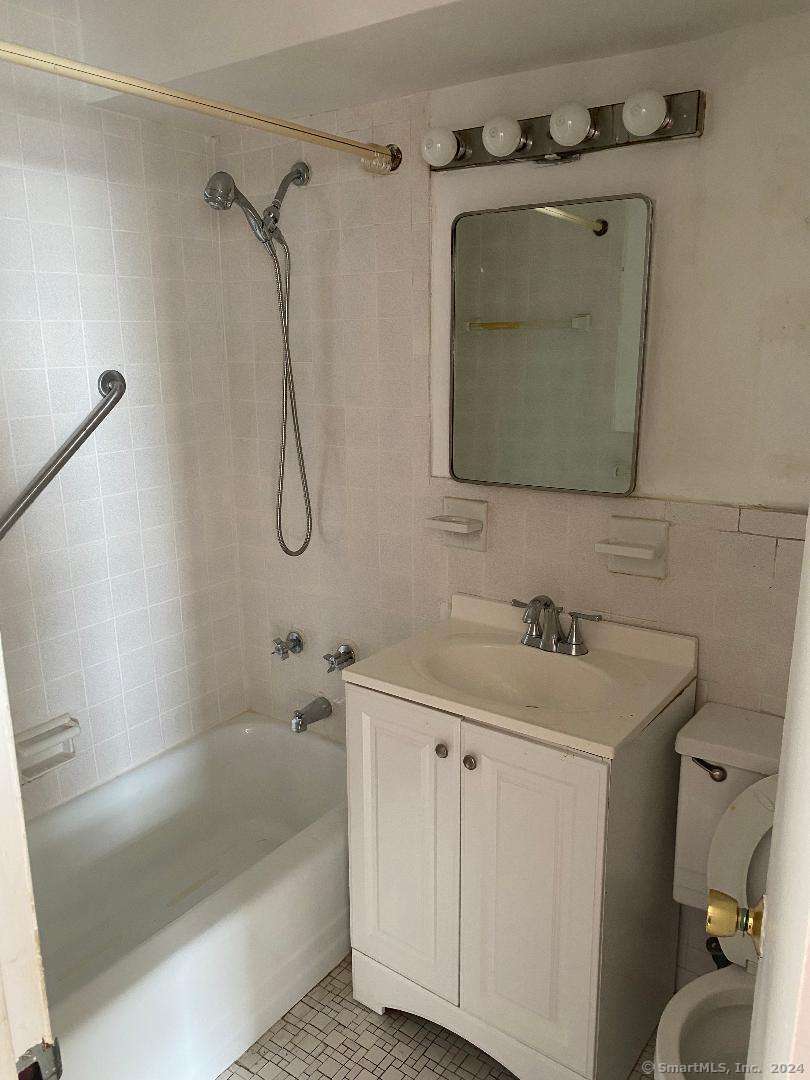 71 Strawberry Hill Avenue #APT 1004, Stamford, Connecticut image 4