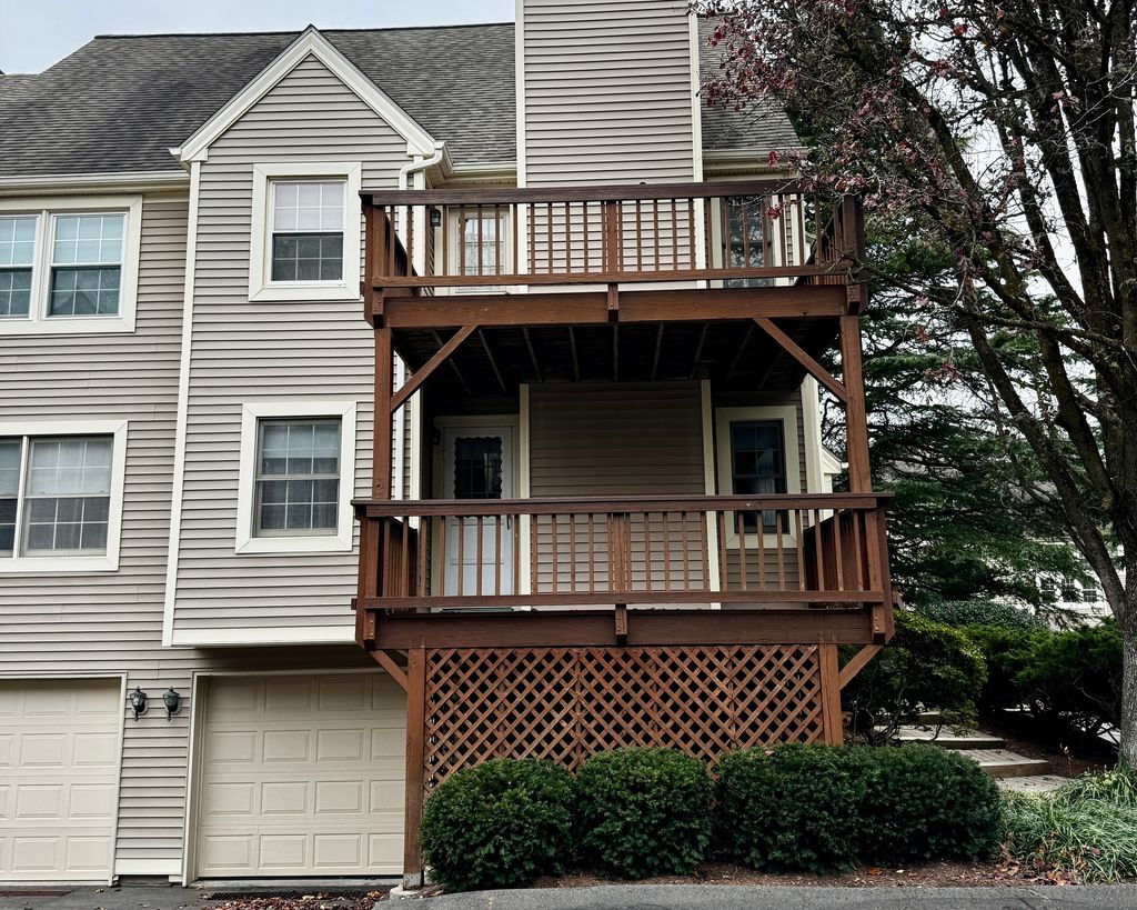 Photo of 1118 Foxboro Drive #1118, Norwalk, CT 06851 (MLS # 24141945)