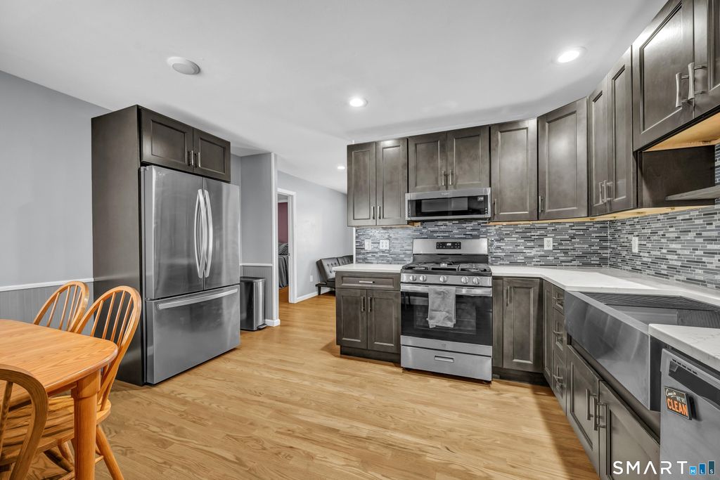 Photo of 21 Cindy Lane, Bethel, CT 06801 (MLS # 24150038)