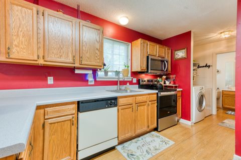 Tiny photo for 230 White Oak Way, Torrington, CT 06790 (MLS # 24147124)