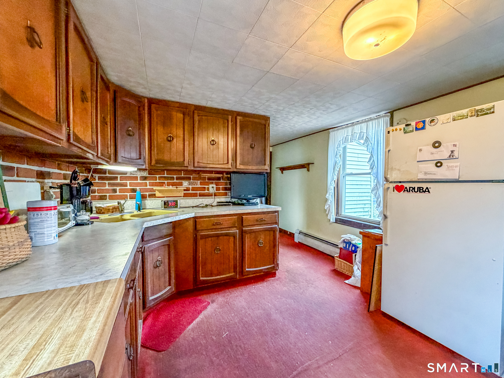2719 Main Street