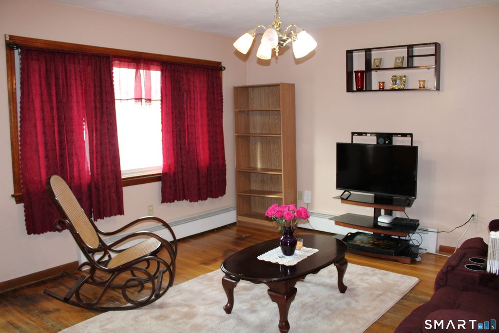 Photo of 34 Woodrow Avenue, Norwich, CT 06360 (MLS # 24149794)