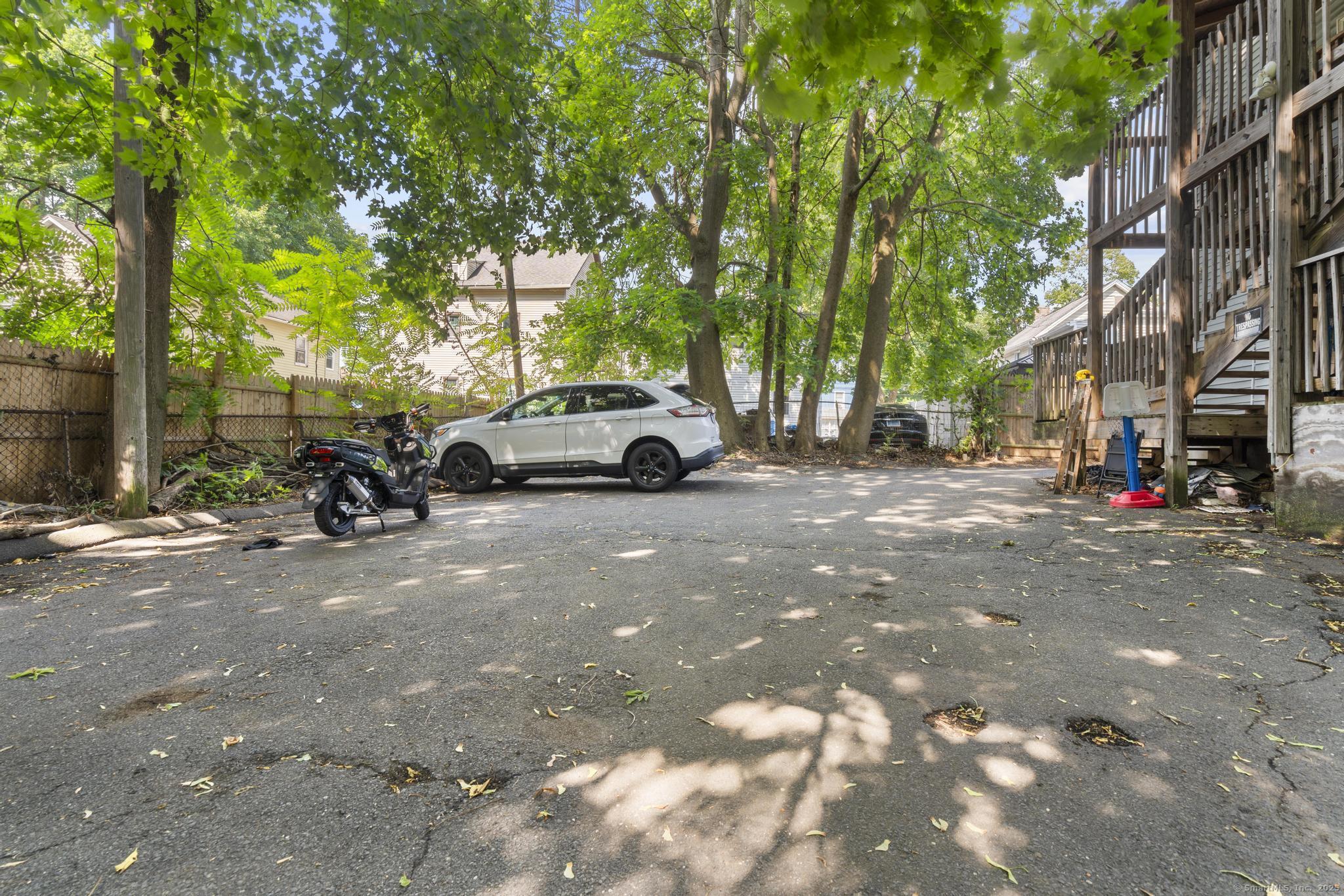 9 East Lawlor Street