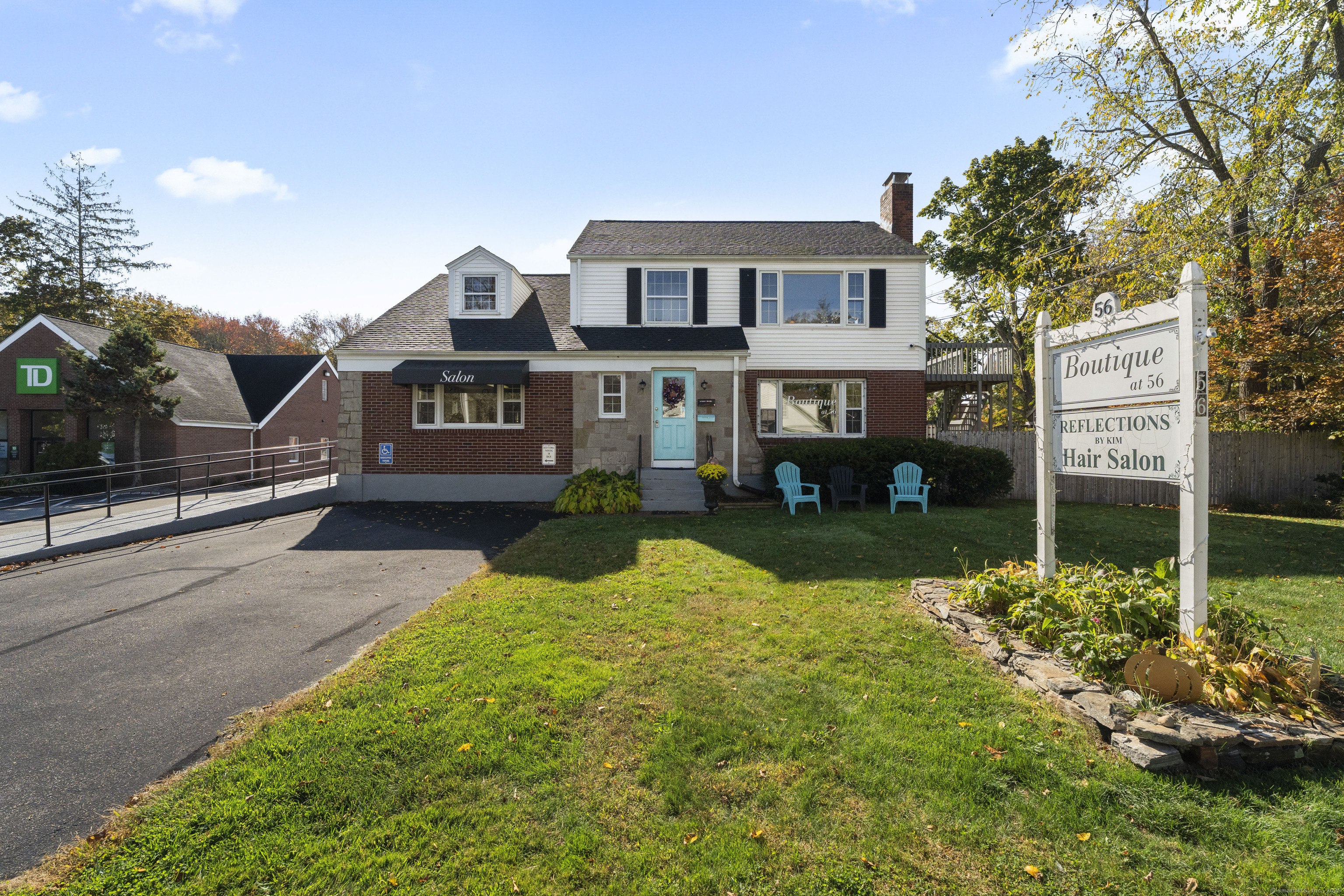 56 Norwich Avenue