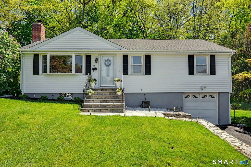 Photo of 11 Klondike Avenue, Stamford, CT 06907 (MLS # 24173882)