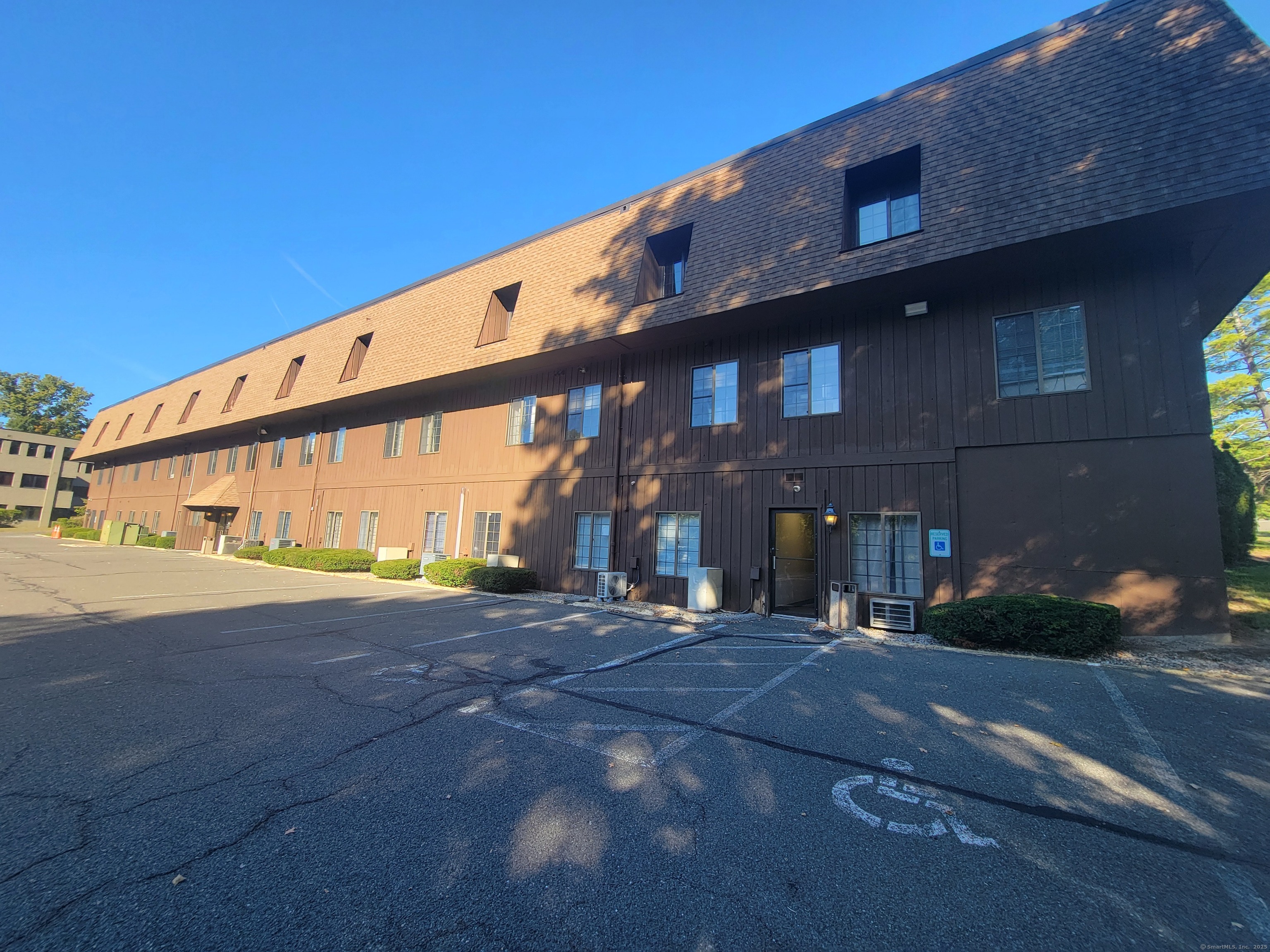 304 Federal Road STE 116