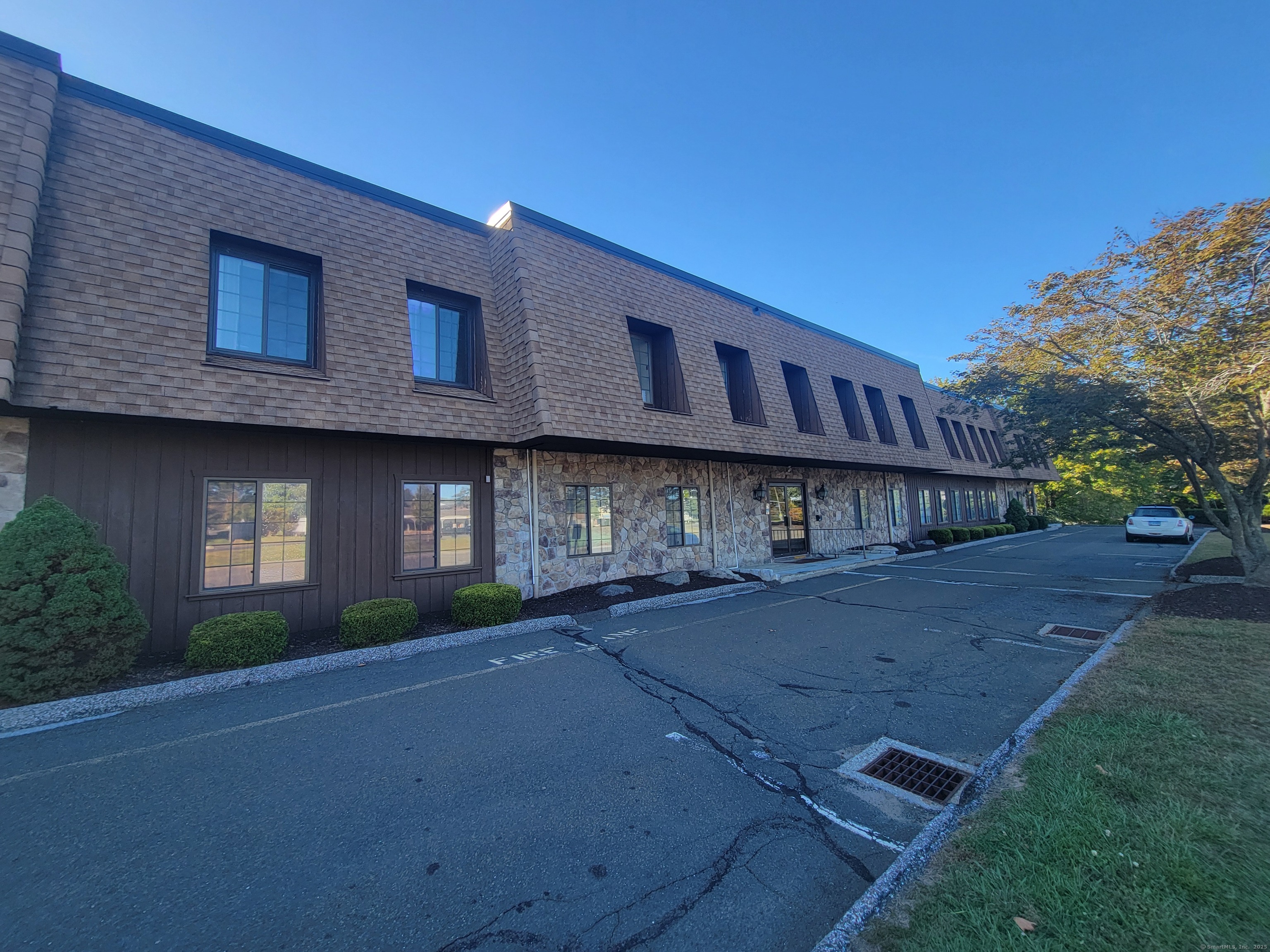 304 Federal Road STE 116