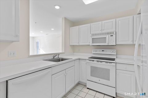 Tiny photo for 75 Washington Avenue #5-104, Hamden, CT 06518 (MLS # 24161938)