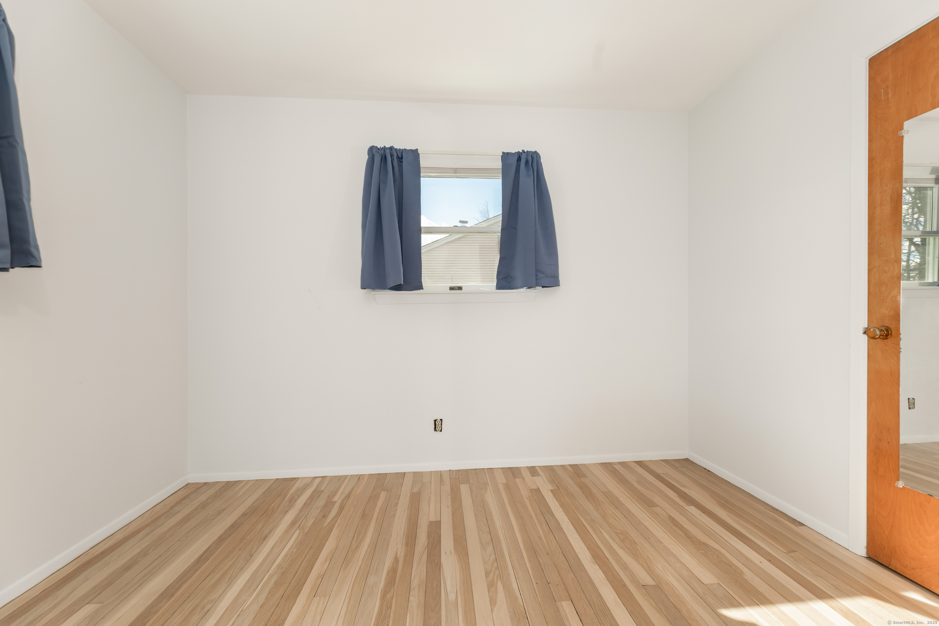 371 Pondview Drive, Southington, Connecticut image 10