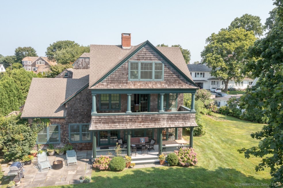17 Agawam Avenue