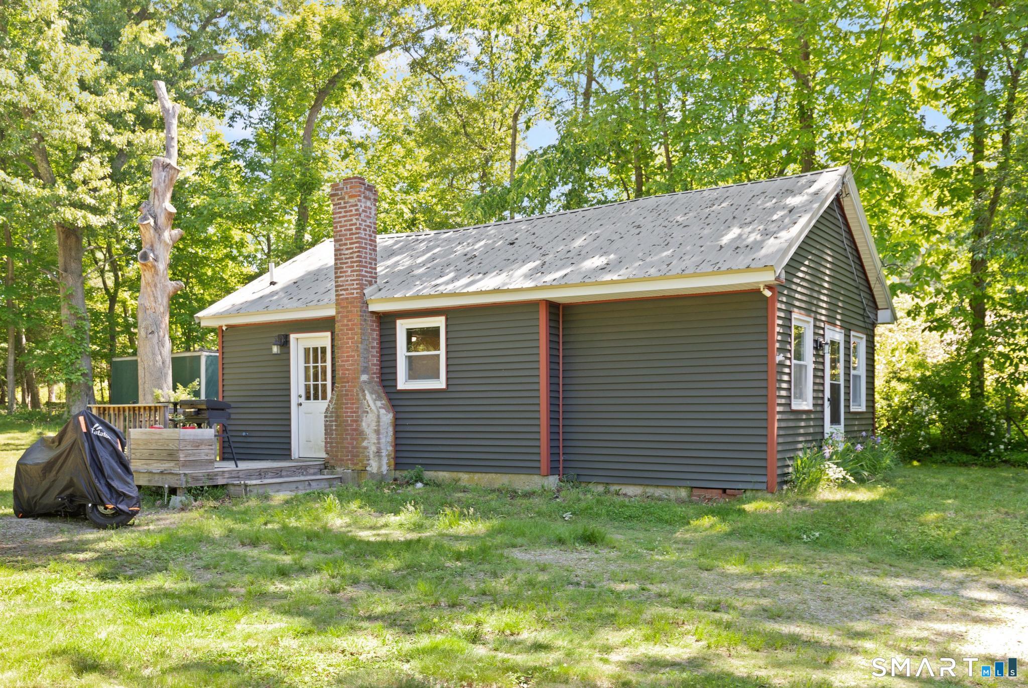 16 Shumway Avenue