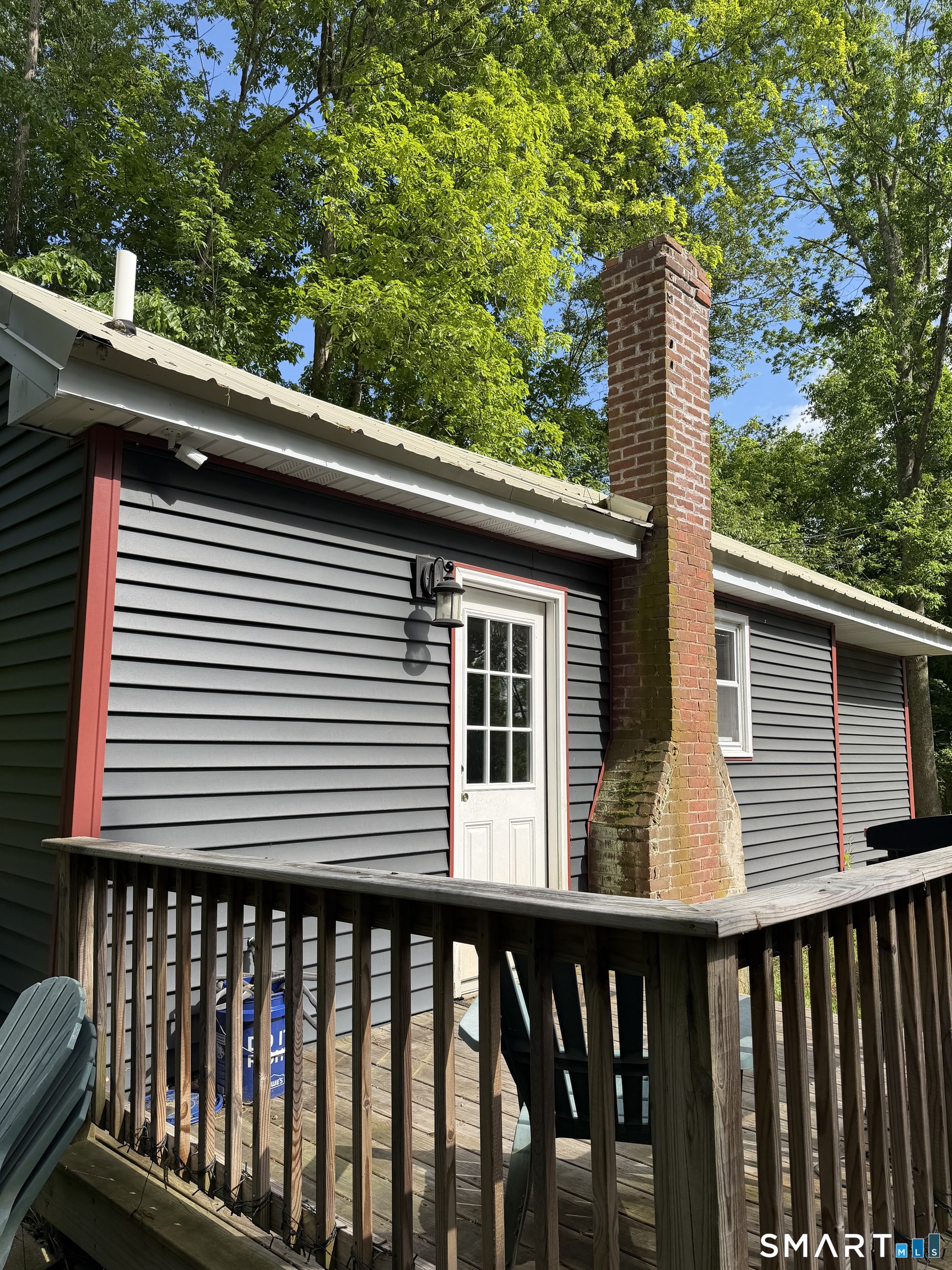 16 Shumway Avenue