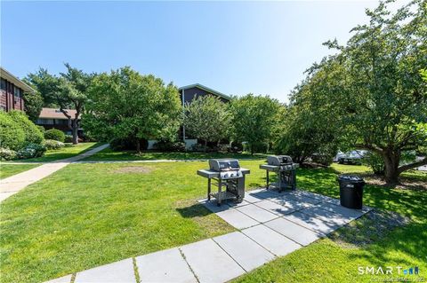 Tiny photo for 154 Cold Spring Road #APT 86, Stamford, CT 06905 (MLS # 24154395)
