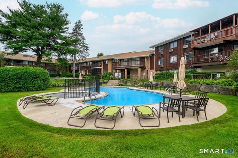 Tiny photo for 154 Cold Spring Road #APT 86, Stamford, CT 06905 (MLS # 24154395)