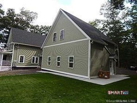 Photo of 55 Oakridge Street, Norwich, CT 06360 (MLS # 24174343)