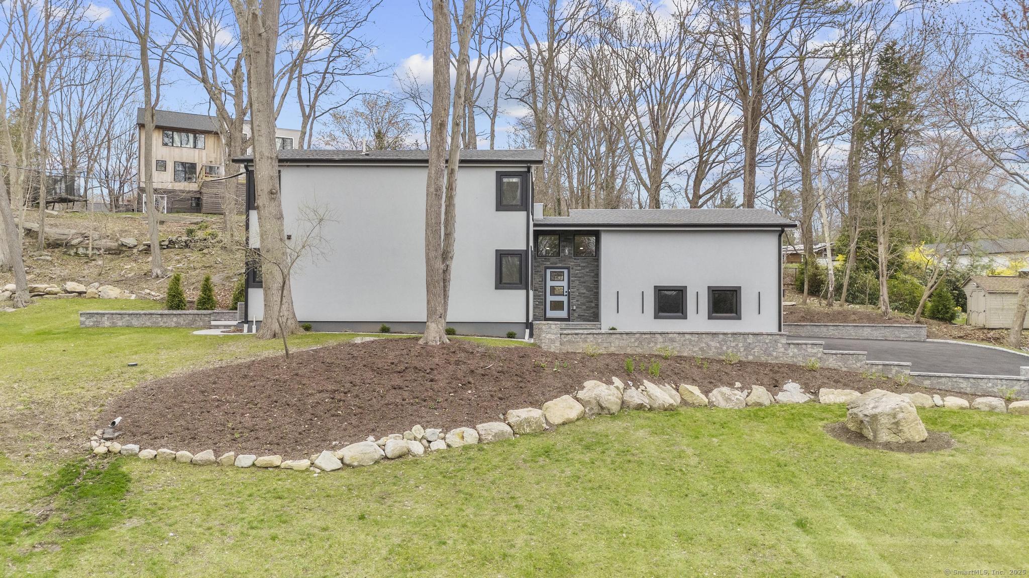 35 Bayberry Lane
