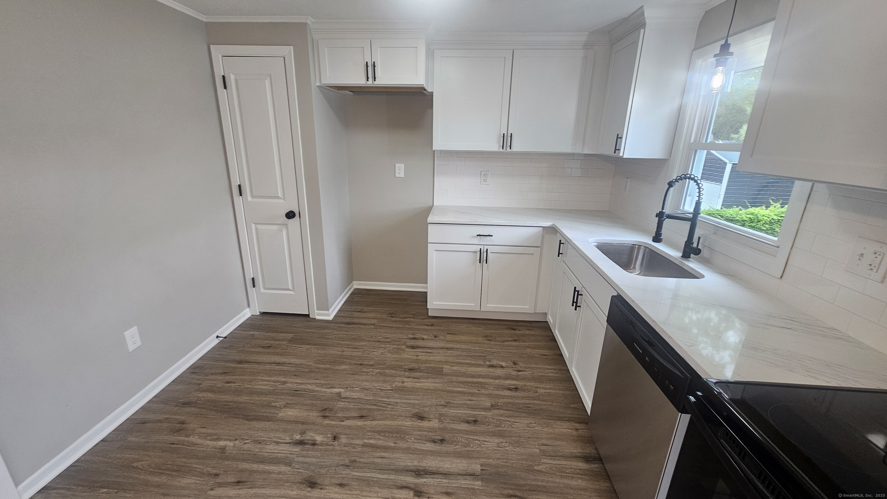 3 Norwood Avenue, New London, Connecticut image 9