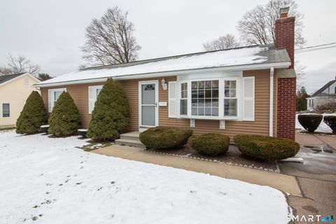 18 Edwards Street Stonington CT 06379