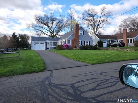 Homes For Sale - 19 Baldwin Street<br/> West Hartford, CT 06110