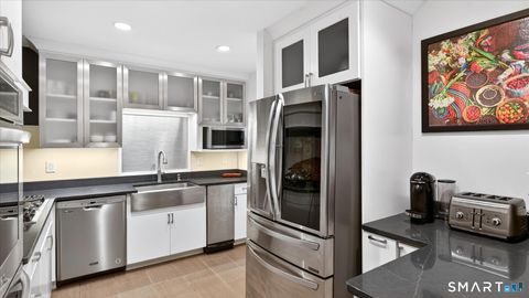 Tiny photo for 1 Talcott Glen #B, Farmington, CT 06032 (MLS # 24172216)