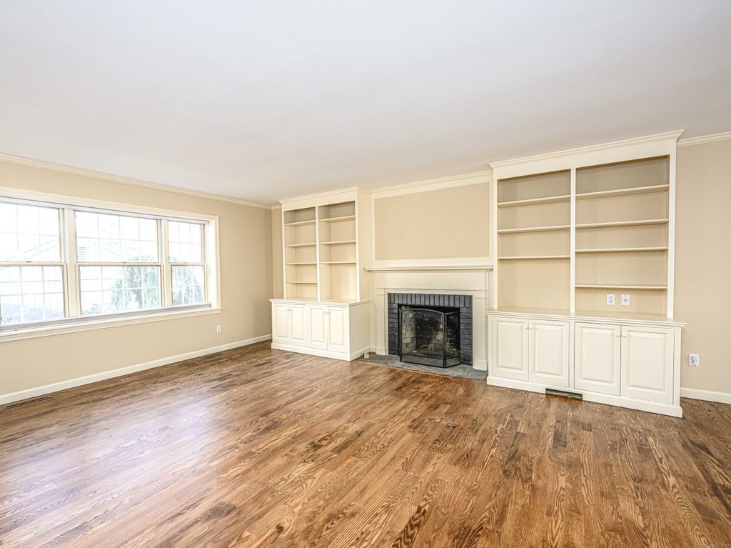 Photo of 3 Essex Lane #3, Madison, CT 06443 (MLS # 24143029)