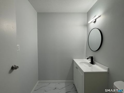 Tiny photo for 75 Balance Rock Road #APT 20, Seymour, CT 06483 (MLS # 24156679)